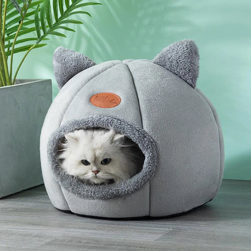 Winter Warm Cat House with Non-Slip Bottom