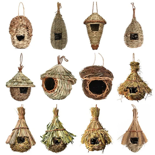 Hand-Woven Natural Grass Bird House – Eco-Friendly Hanging Shelter.